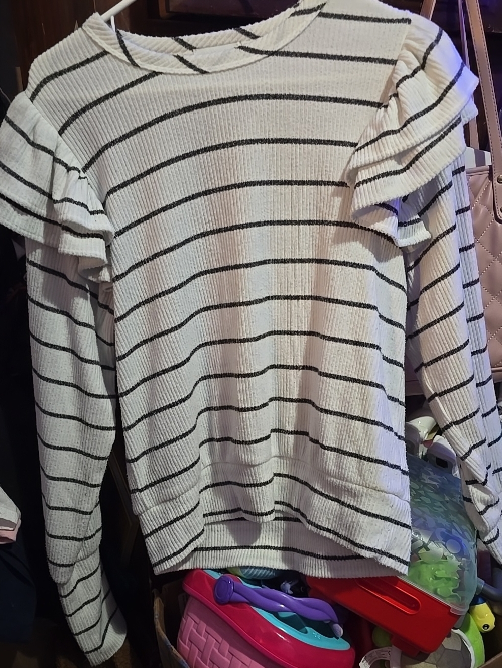 !!.  Ladies M Striped Ruffle Shoulder Sweater - White/Black